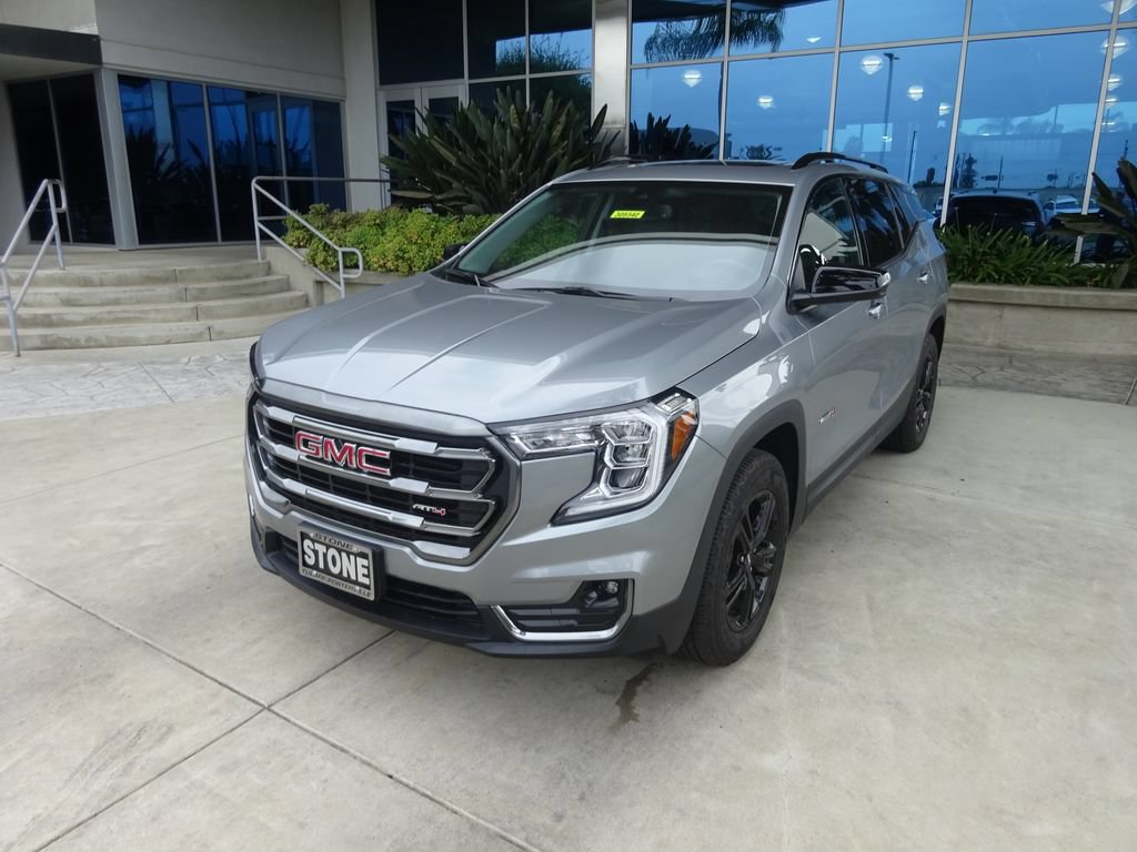 Certified 2023 GMC Terrain AT4 w/ Infotainment Package II AWD/4WD image 3