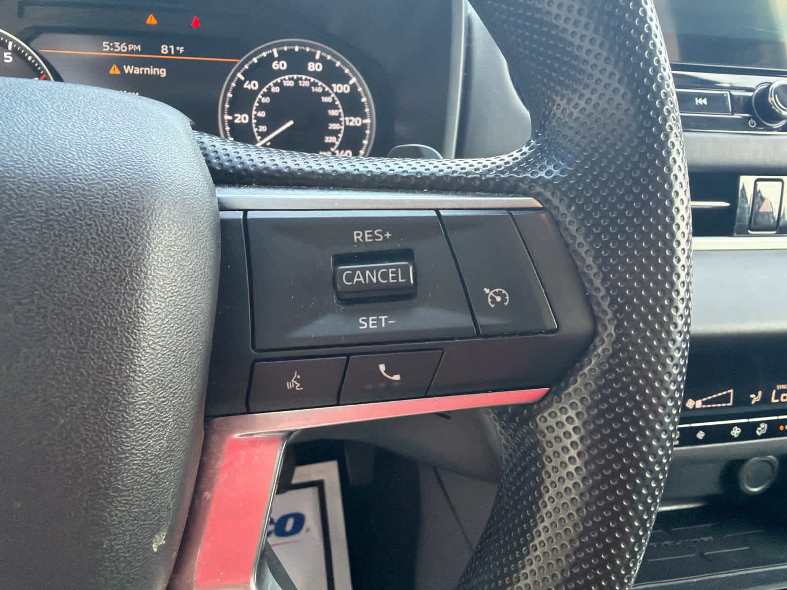 Used 2025 Mitsubishi Outlander ES FWD image 16