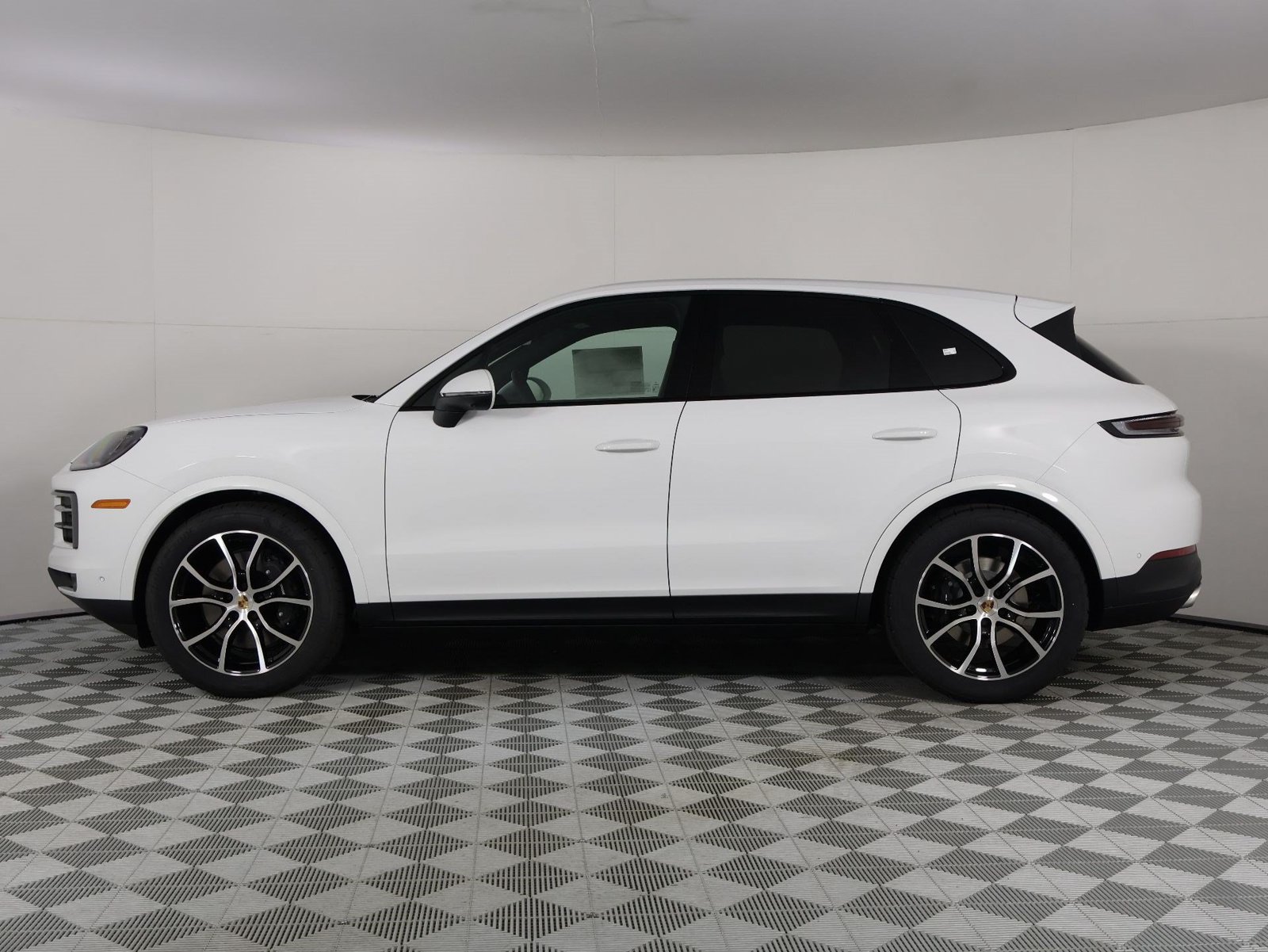 New 2026 Porsche Cayenne AWD/4WD image 2