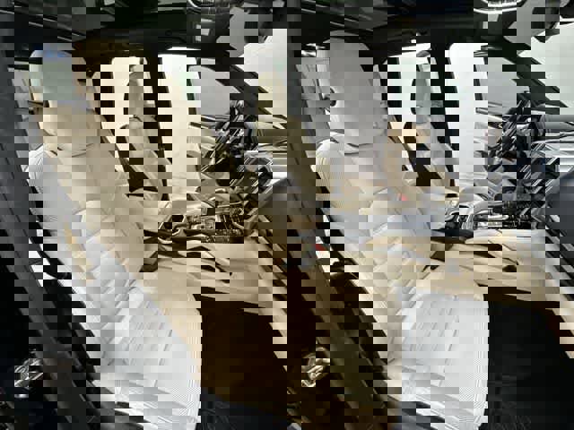 Used 2017 Porsche Cayenne Turbo AWD/4WD image 22