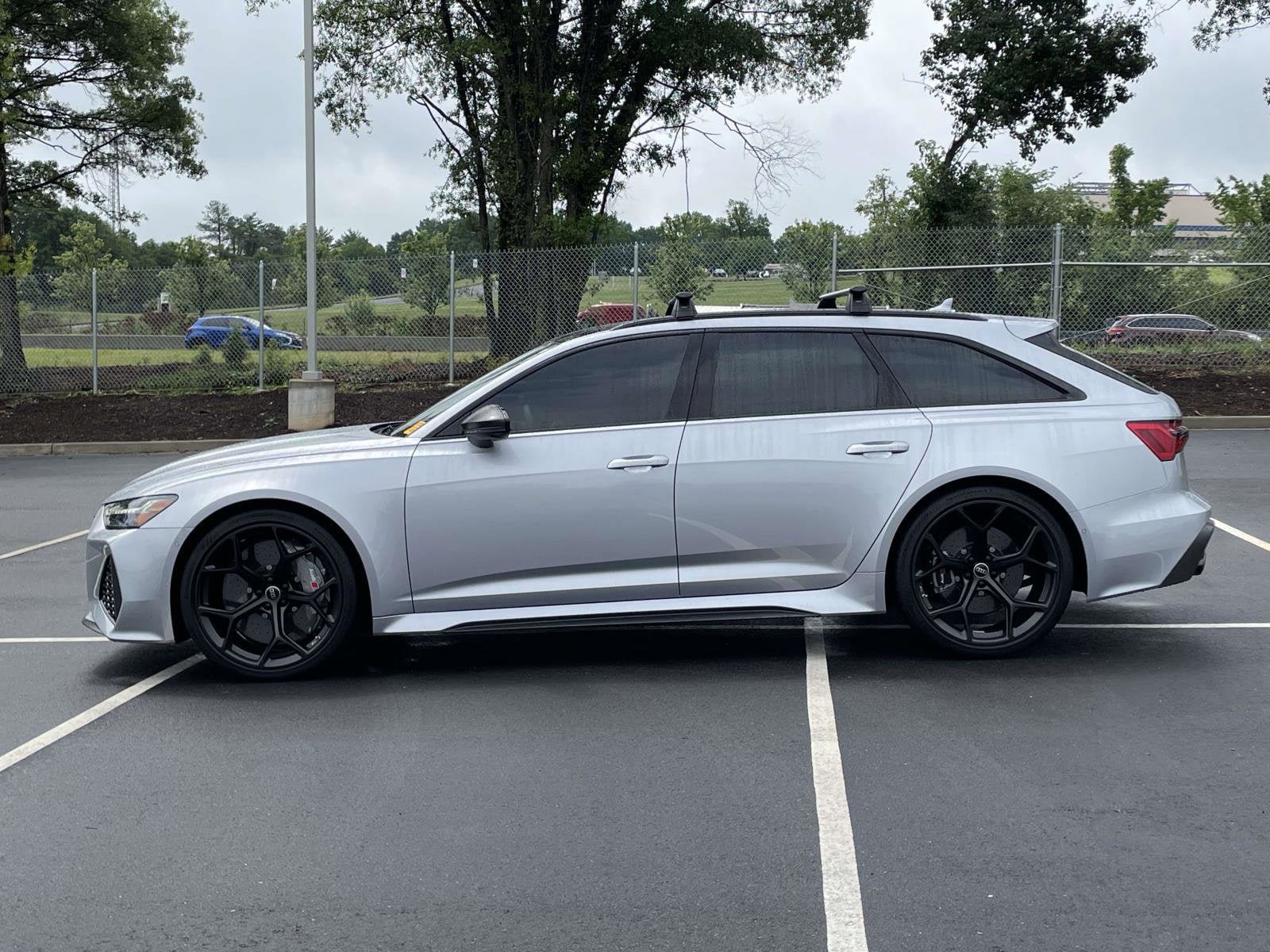 Certified 2025 Audi RS 6 performance AWD/4WD image 4