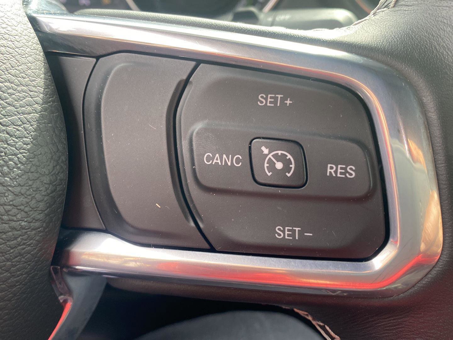 Certified 2023 Jeep Wrangler Sahara w/ Cold Weather Group image 18