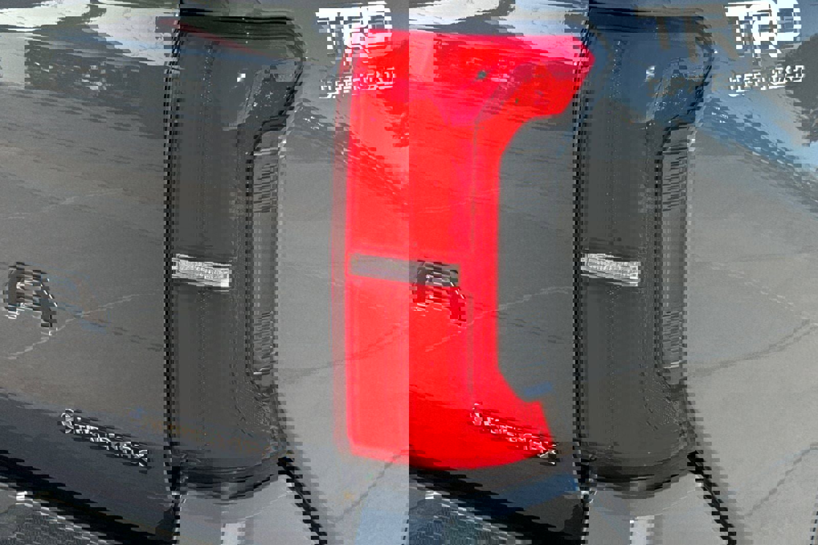 New 2025 Toyota Tacoma TRD Off-Road image 31