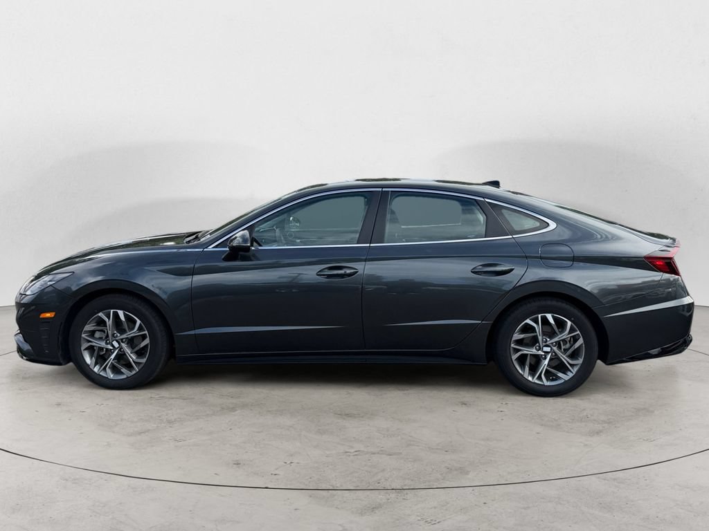 Certified 2023 Hyundai Sonata SEL w/ Cargo Package FWD image 2