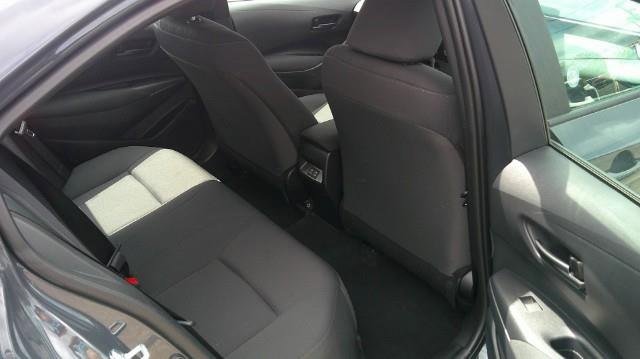 Used 2025 Toyota Corolla LE FWD image 6