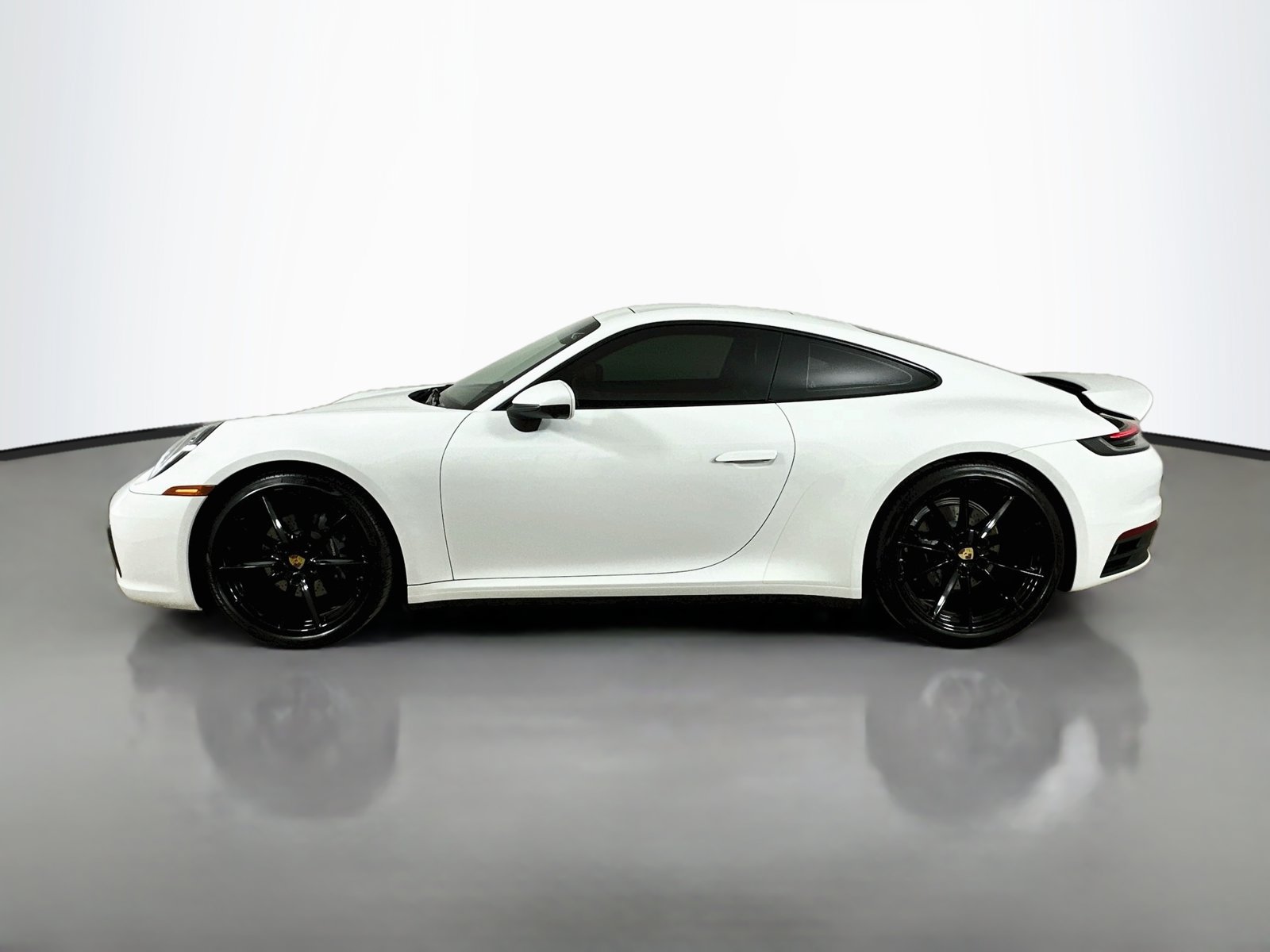 Used 2024 Porsche 911 Carrera 4 AWD/4WD image 8