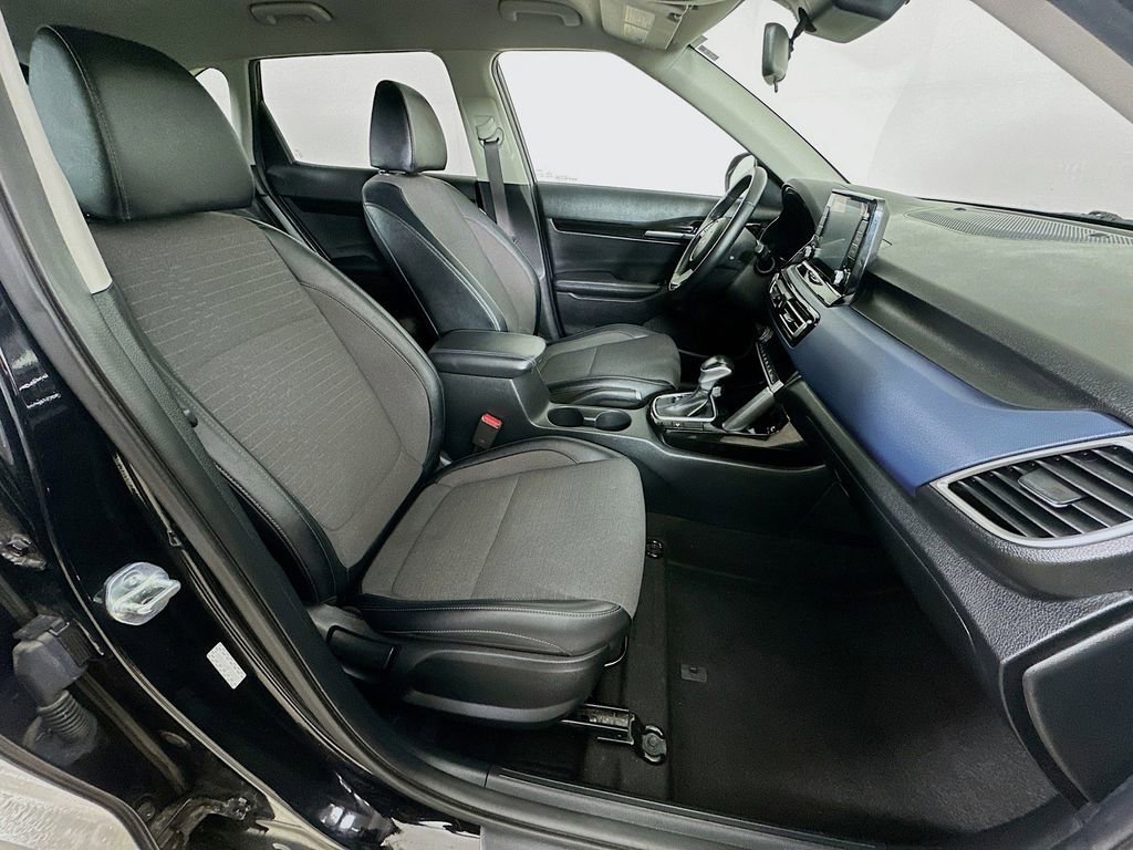 Certified 2023 Kia Seltos S image 7