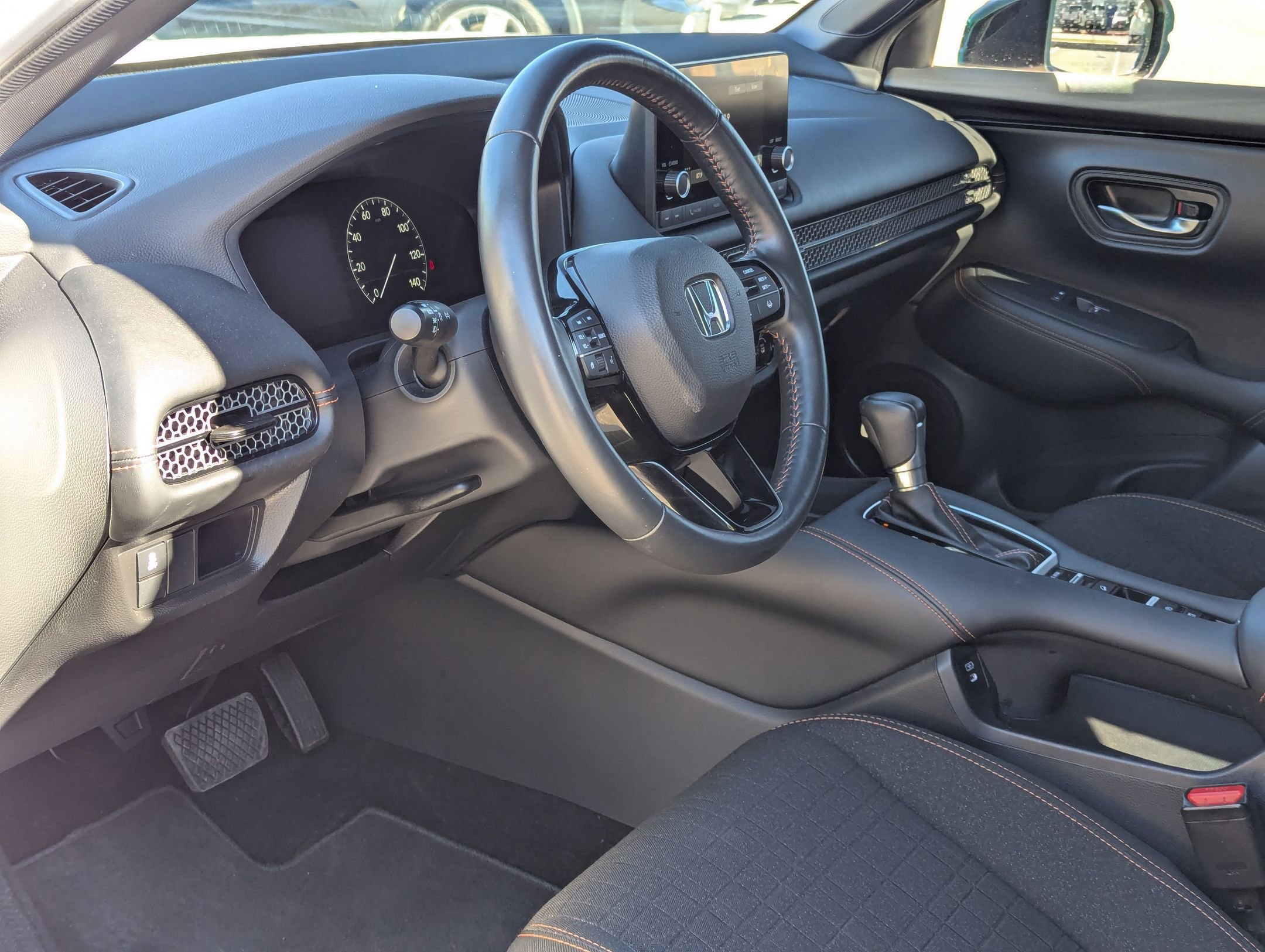 Used 2024 Honda HR-V Sport image 13