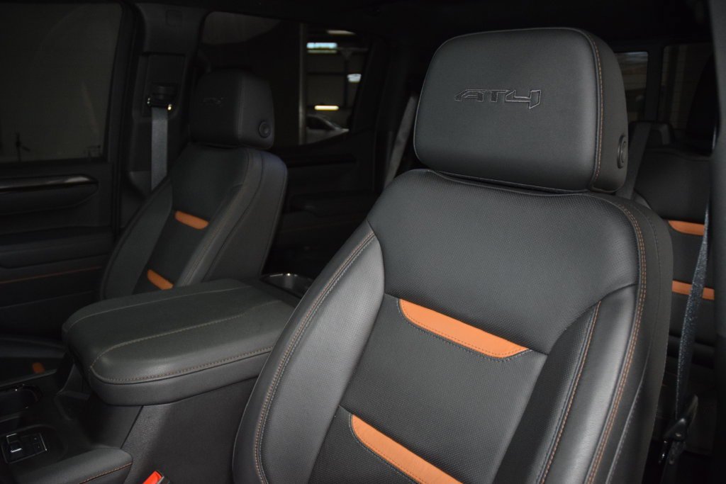 Used 2025 GMC Sierra 1500 AT4 w/ AT4 Premium Package AWD/4WD image 46