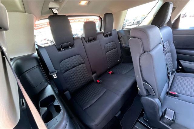 Certified 2025 Nissan Pathfinder SV image 30