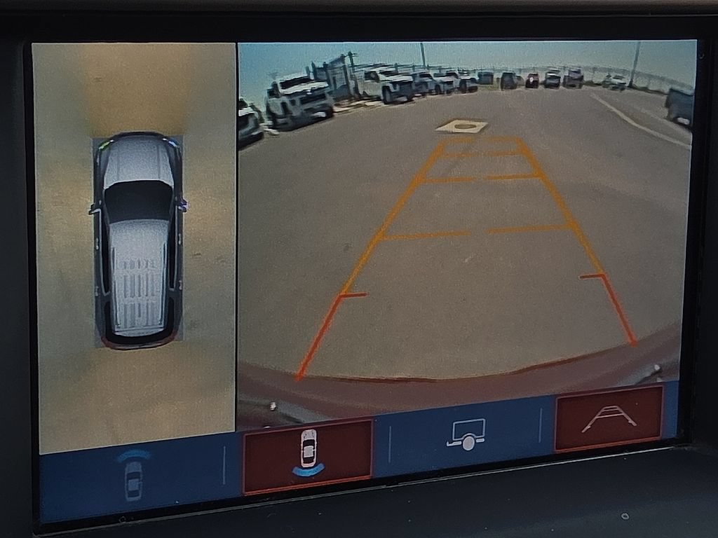 Used 2018 GMC Acadia Denali w/ Technology Package FWD image 18