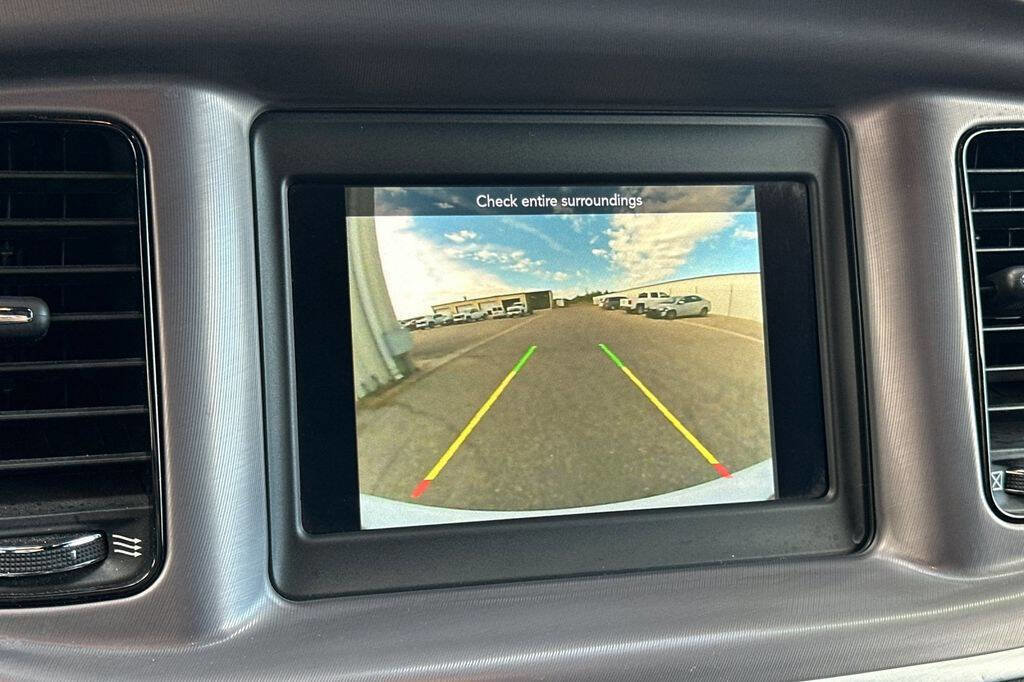 Used 2022 Dodge Charger SXT w/ Blacktop Package image 18