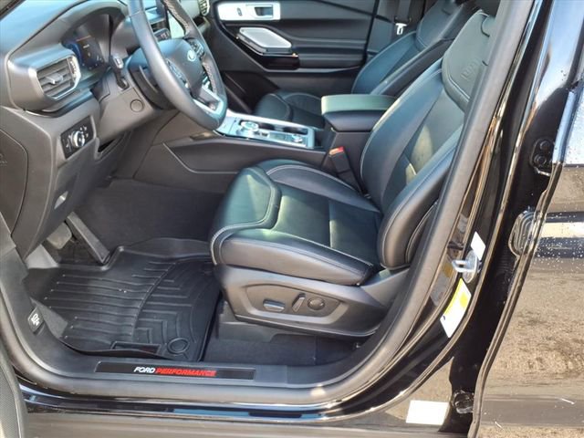 Certified 2024 Ford Explorer ST w/ Equipment Group 401A image 18