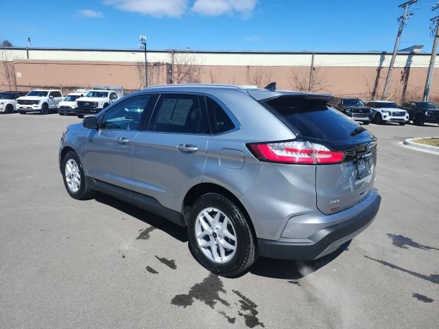 Used 2023 Ford Edge SEL w/ Convenience Package image 7