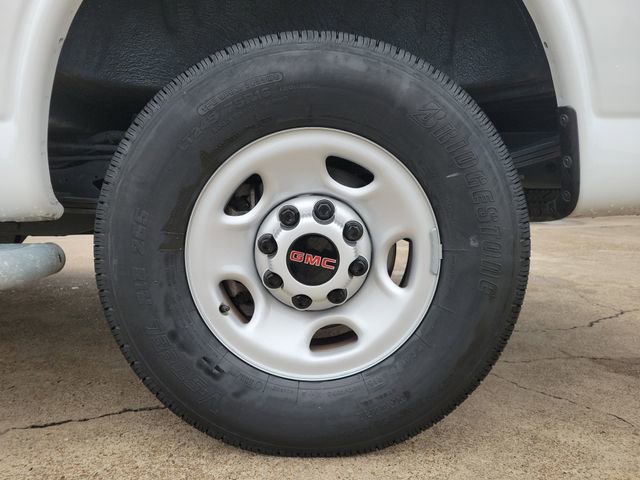 Used 2024 GMC Savana 2500 w/ Driver Convenience Package image 29