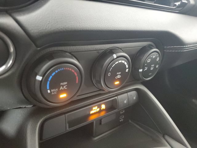 New 2026 MAZDA MX-5 Miata Club w/ Interior Package RWD image 23