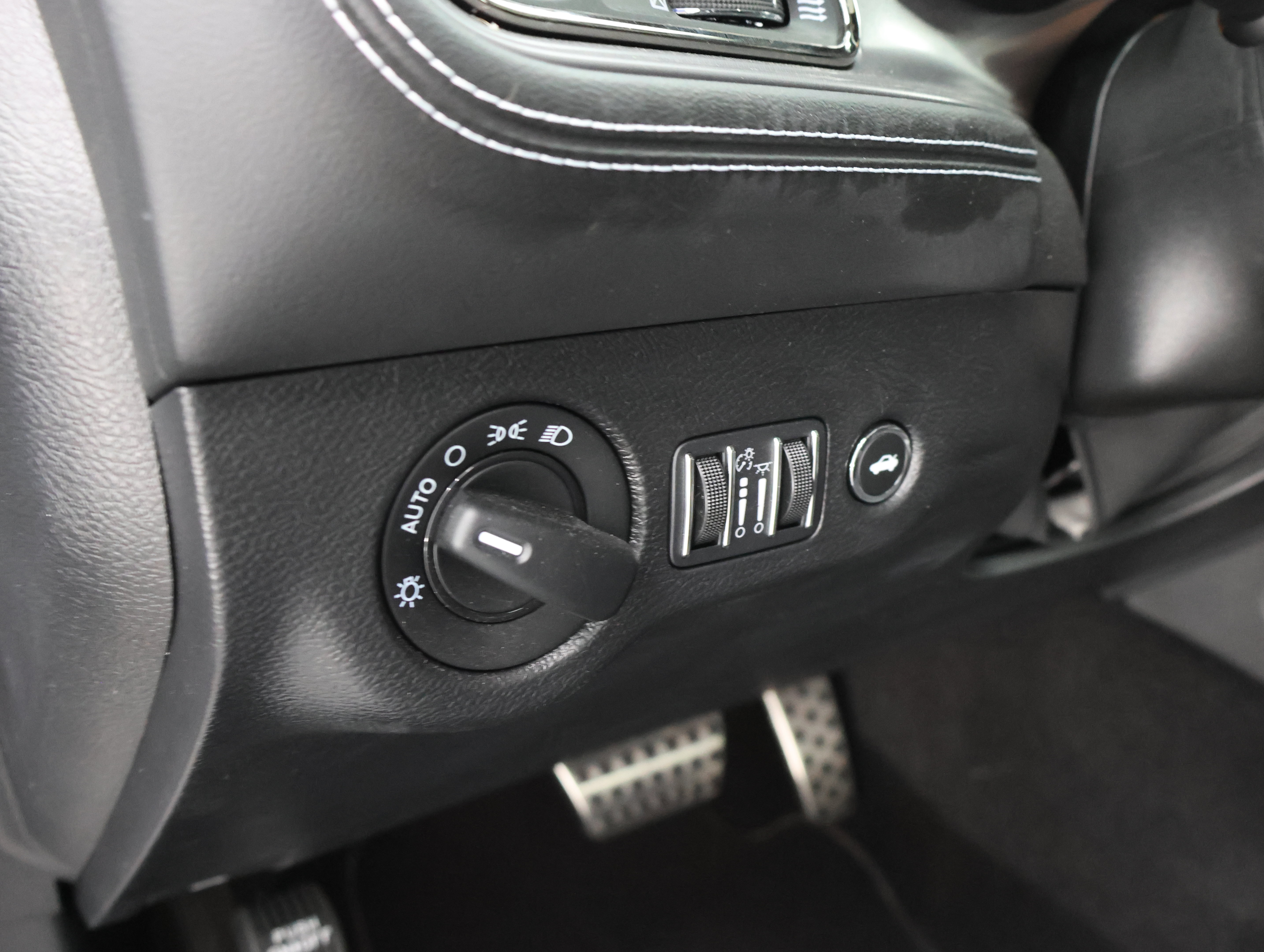 Used 2023 Dodge Challenger SRT Hellcat RWD image 42