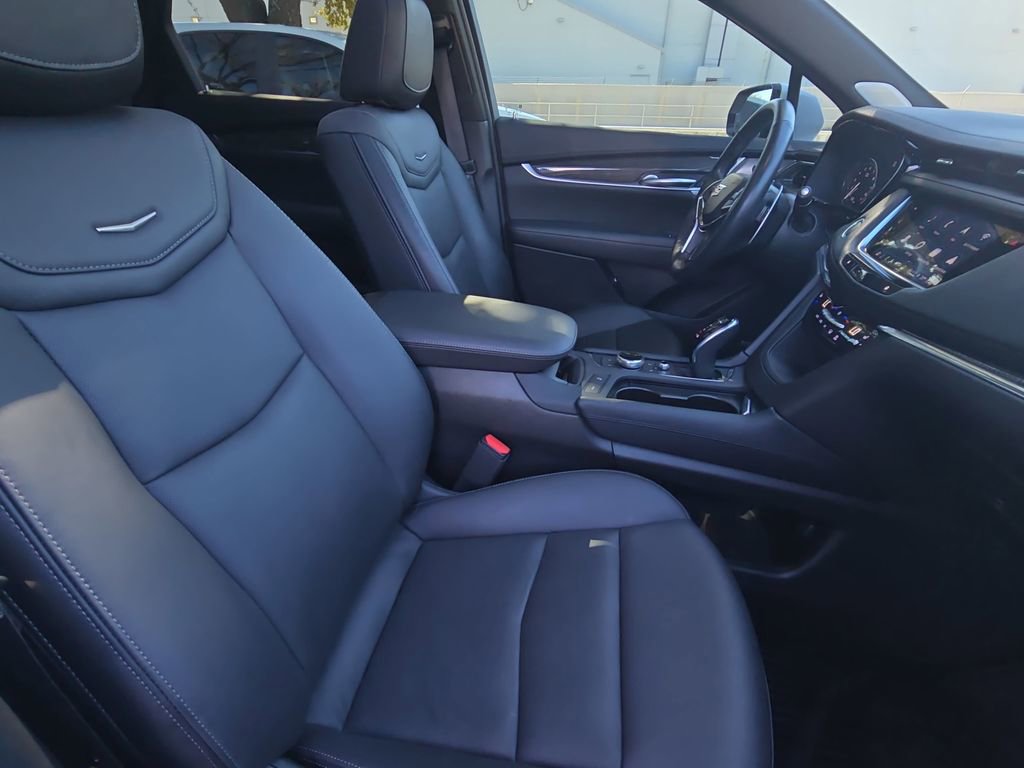 Used 2024 Cadillac XT5 Sportv w/ Technology Package image 10