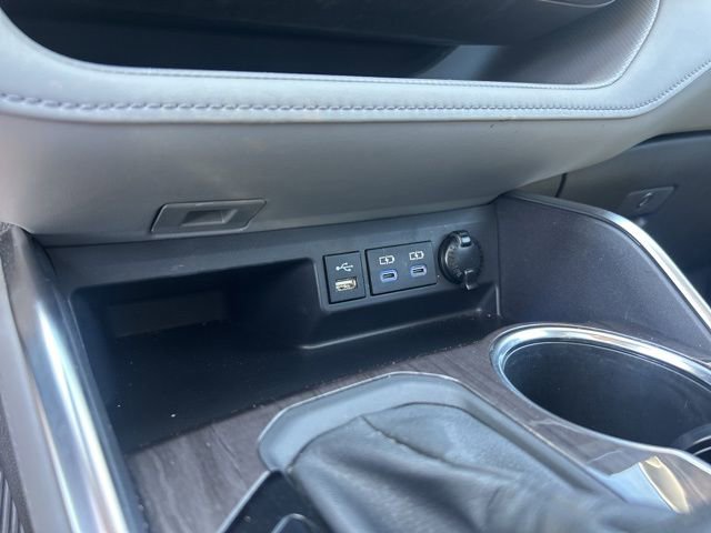 Used 2022 Toyota Highlander Limited FWD image 29