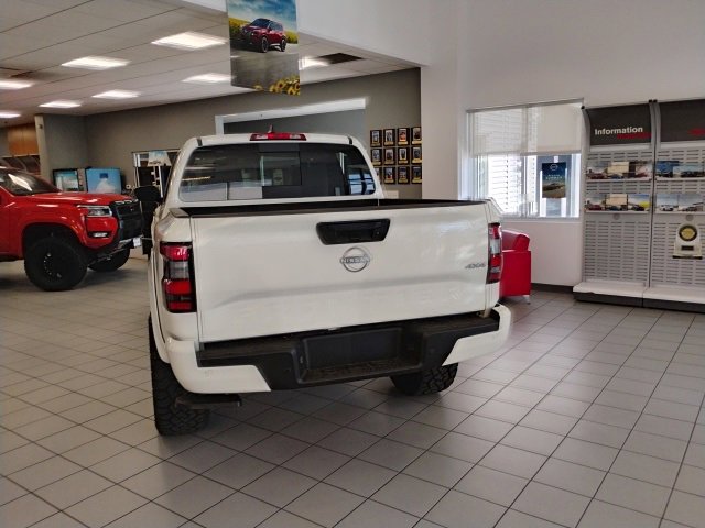 New 2025 Nissan Frontier SV image 6