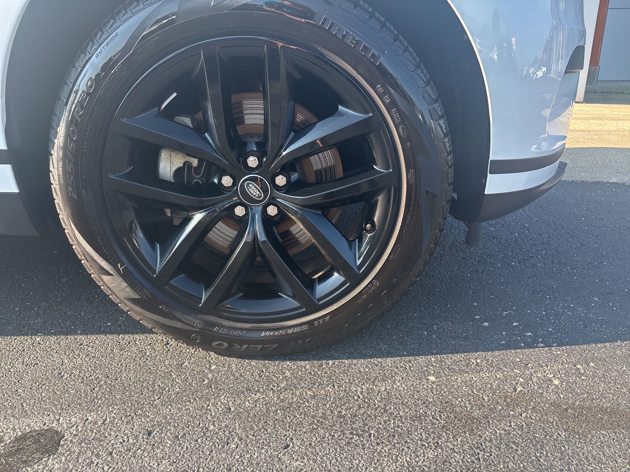 Used 2024 Land Rover Range Rover Velar S image 14