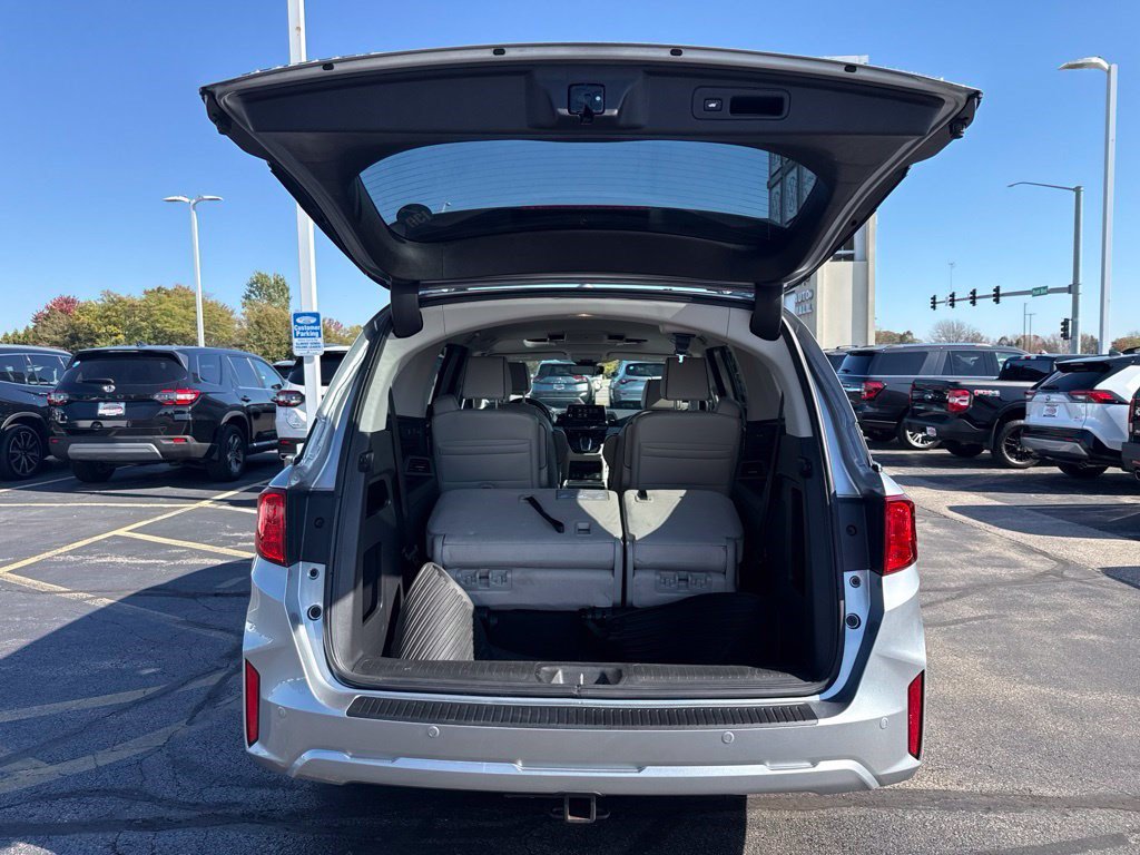 Certified 2026 Honda Odyssey Touring image 14