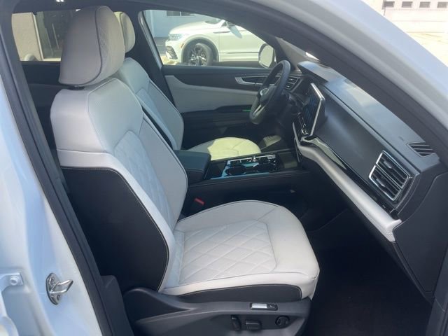 New 2026 Volkswagen Atlas Cross Sport SEL Premium R-Line image 34