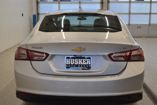 Used 2022 Chevrolet Malibu LT FWD image 11
