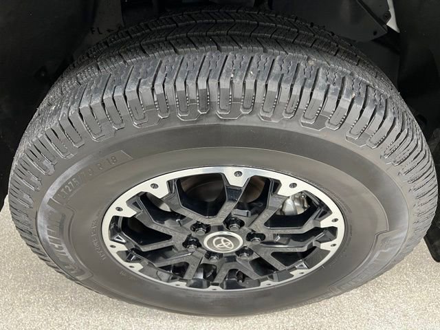 Used 2022 Toyota Tundra SR5 w/ TRD Off-Road Premium Package image 13