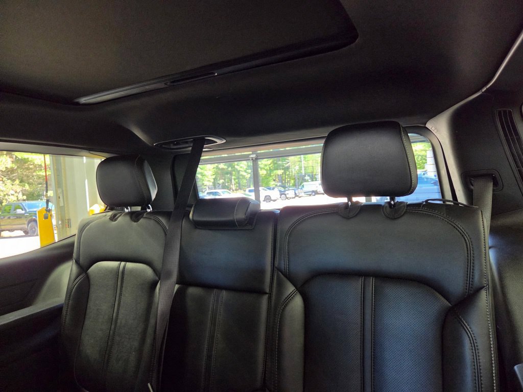 Used 2024 Jeep Wagoneer Series II AWD/4WD image 23