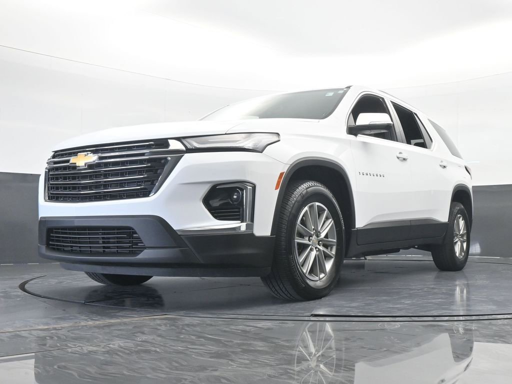 Used 2023 Chevrolet Traverse LT image 56