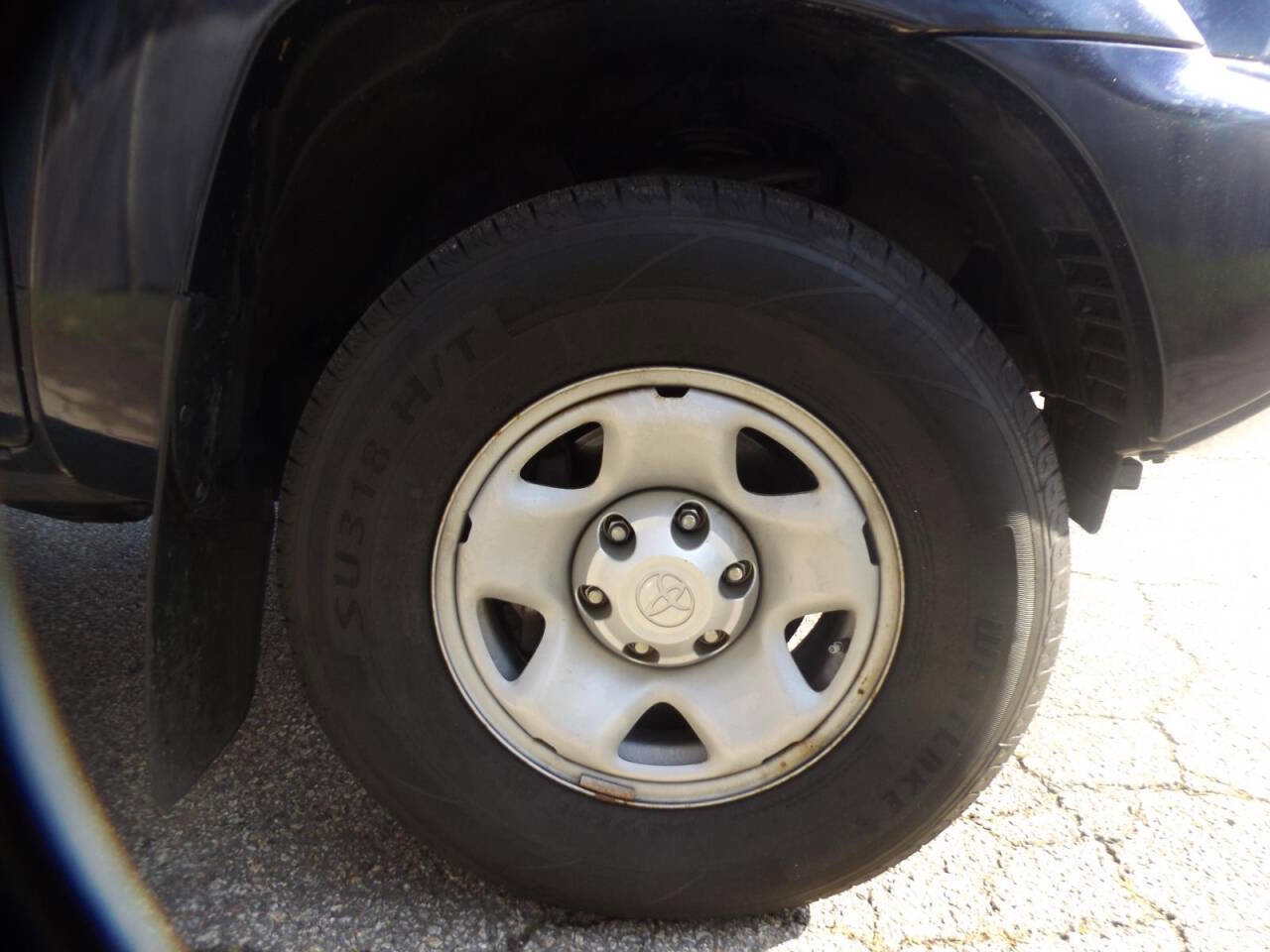 Used 2013 Toyota Tacoma 4x4 Access Cab V6 w/ SR5 Pkg image 23