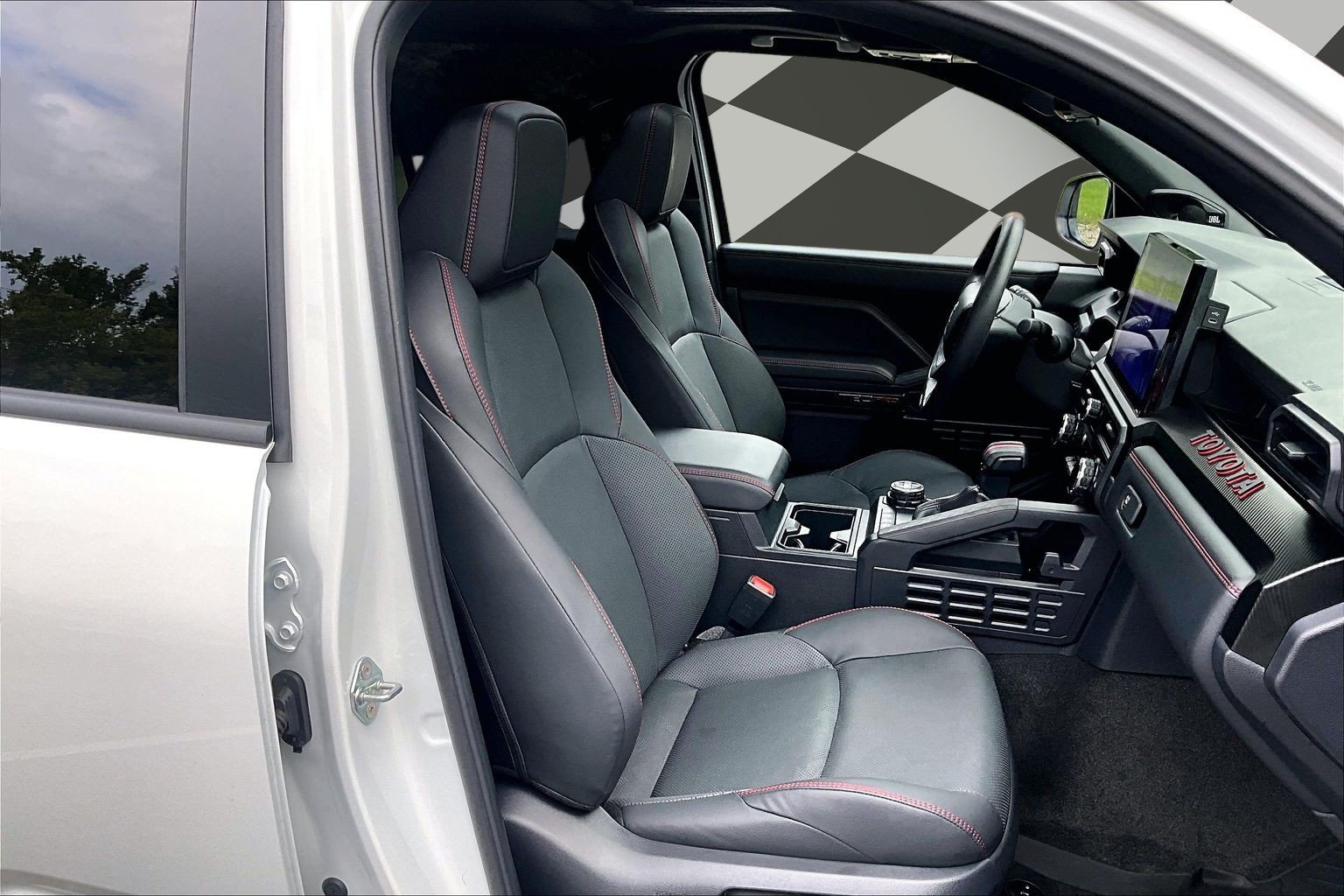 Used 2025 Toyota 4Runner TRD Pro AWD/4WD image 7