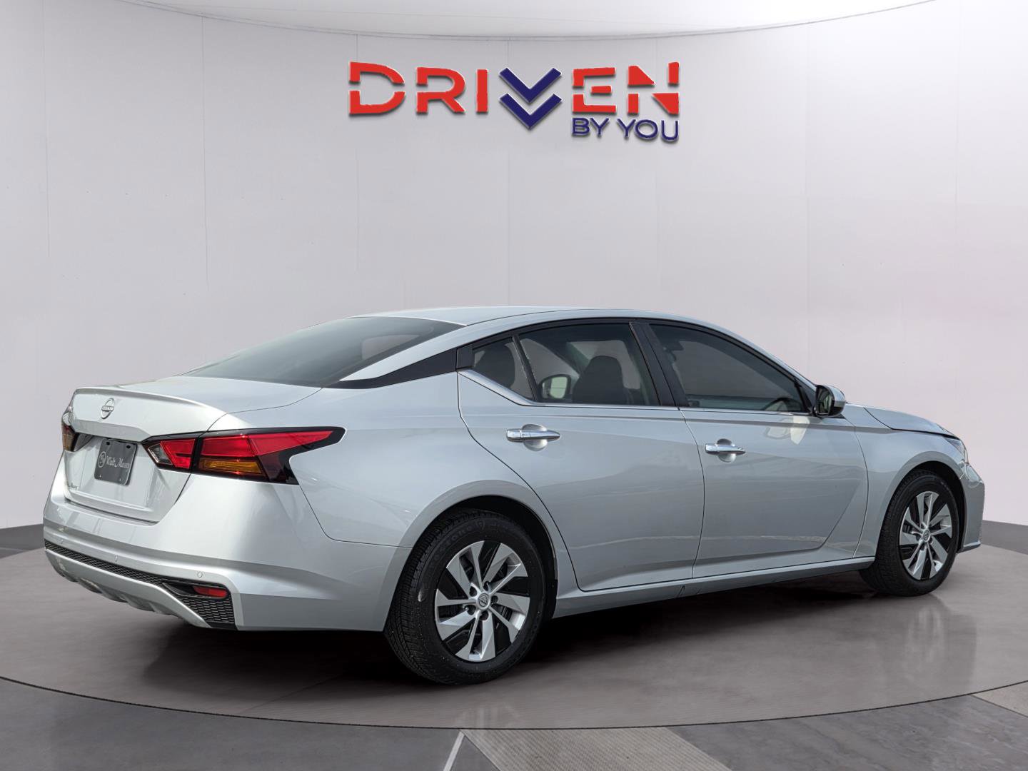 Used 2023 Nissan Altima 2.5 S image 5