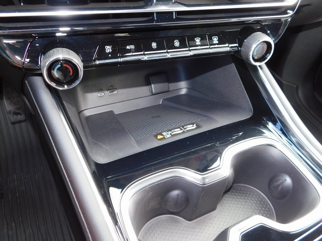 New 2026 Chevrolet Traverse High Country w/ LPO, Floor Liner Package image 45