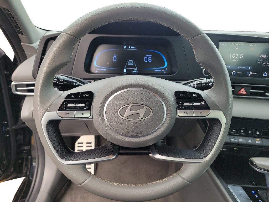 Used 2026 Hyundai Elantra Sport FWD image 12