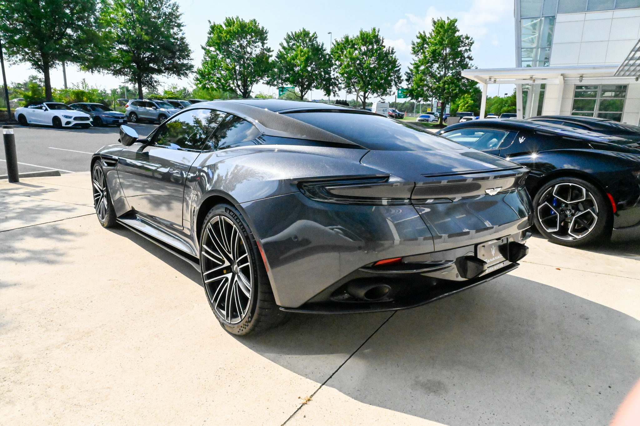Used 2024 Aston Martin DB12 Coupe RWD image 4