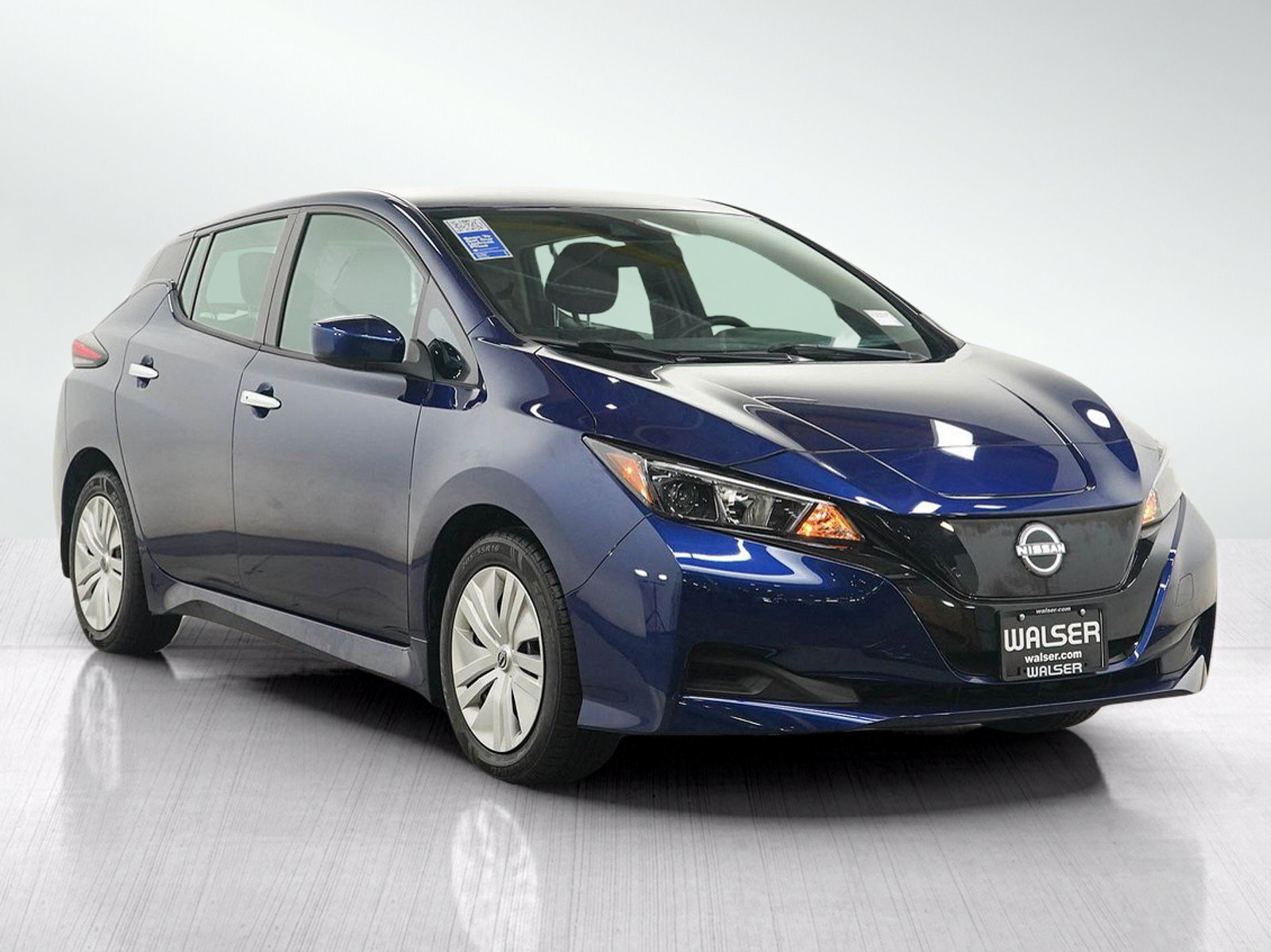 Used 2025 Nissan Leaf S FWD image 7