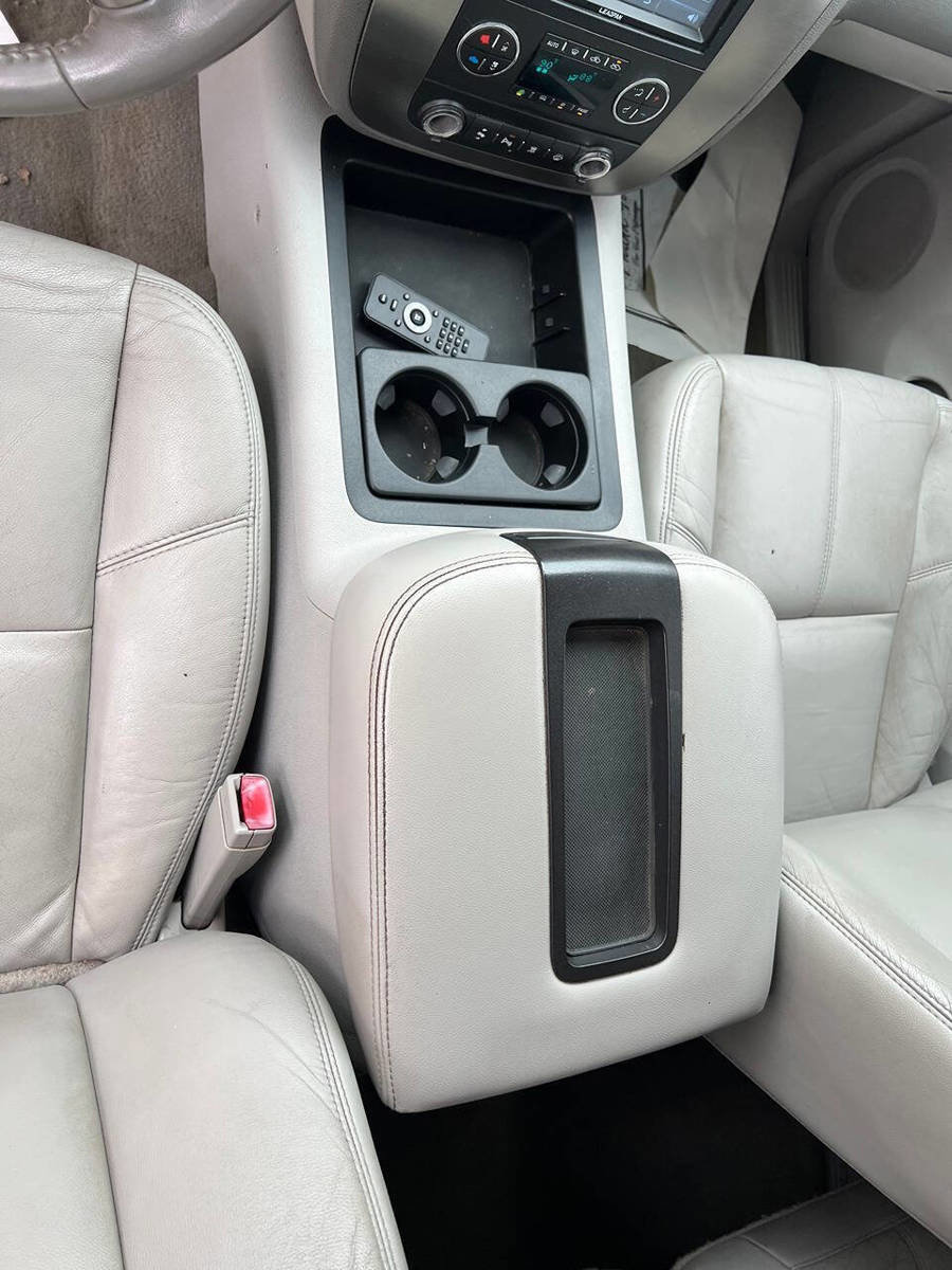 Used 2007 GMC Sierra 1500 SLT w/ SLE/SLT Trailering Package RWD image 22