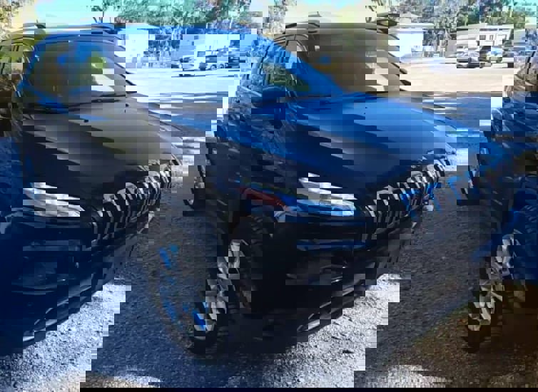 Used 2015 Jeep Cherokee Limited w/ Luxury Group