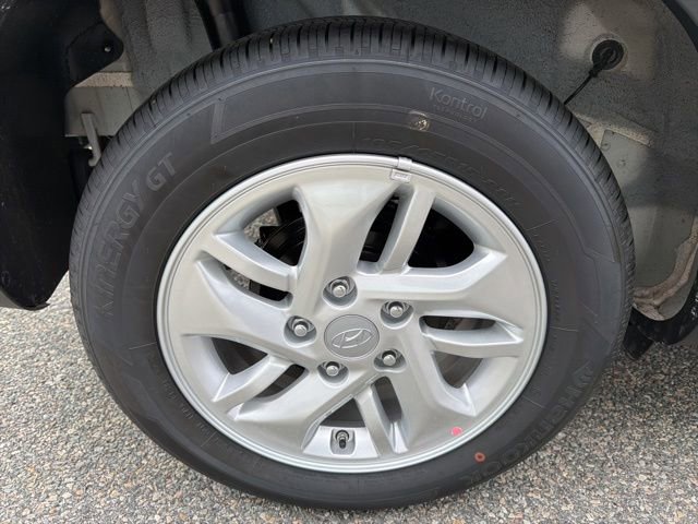 Certified 2026 Hyundai Venue SE image 38