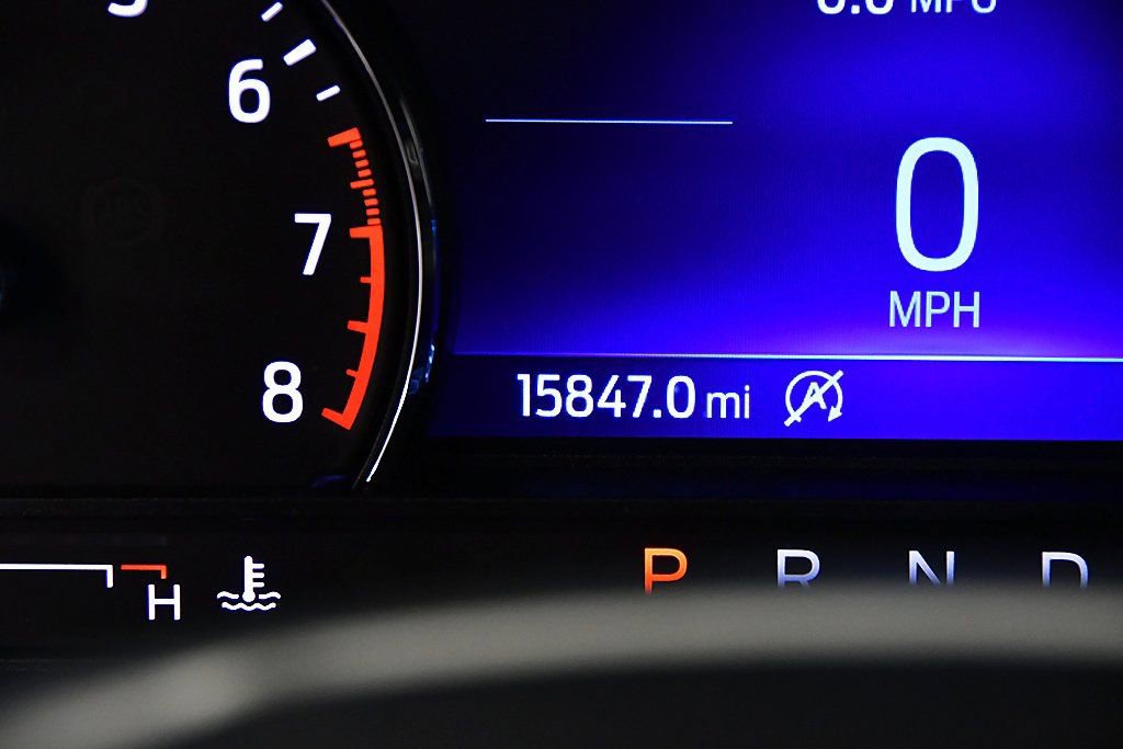 Used 2024 Ford Explorer XLT w/ Equipment Group 202A AWD/4WD image 19