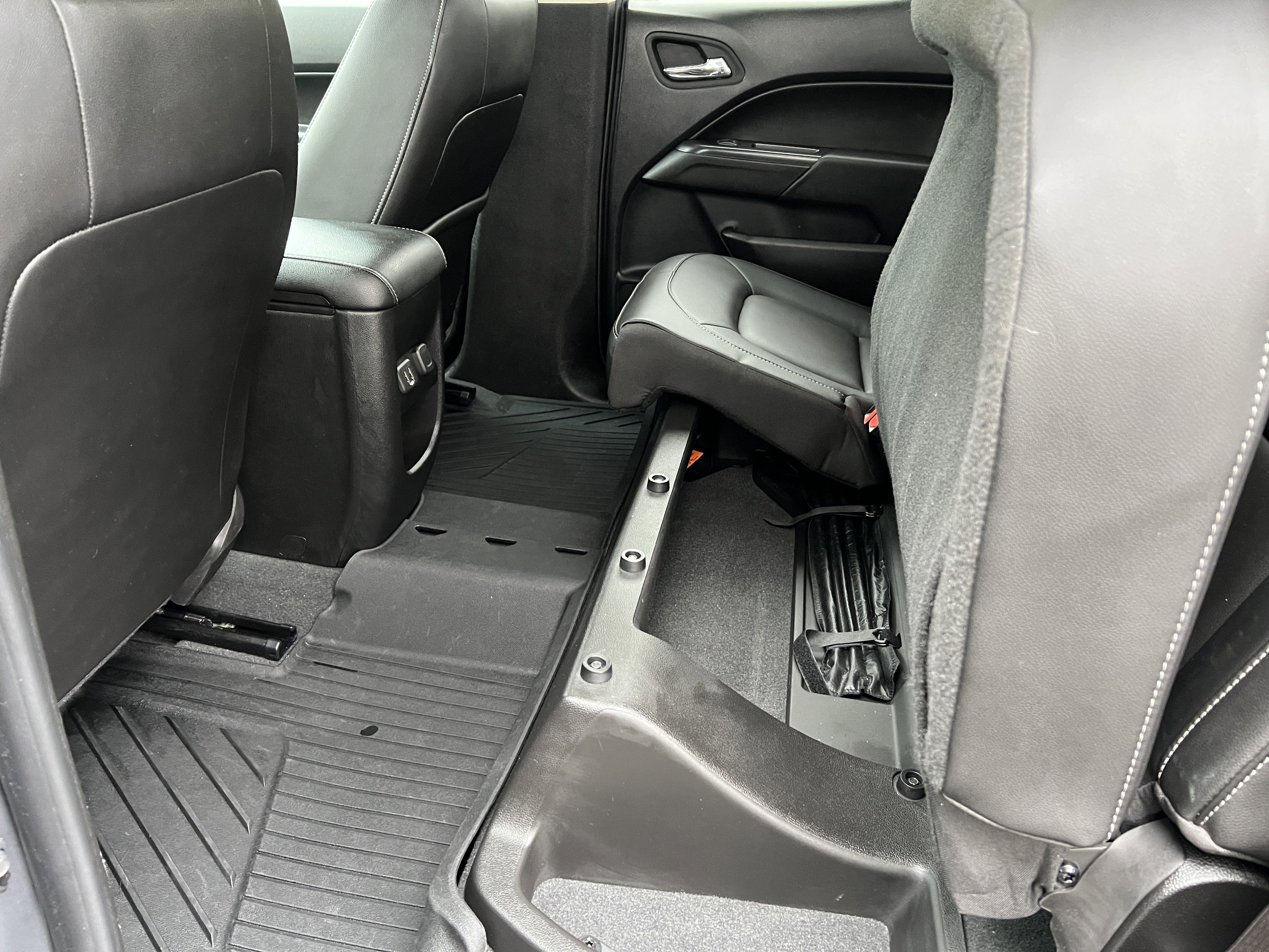 Used 2022 Chevrolet Colorado ZR2 image 16