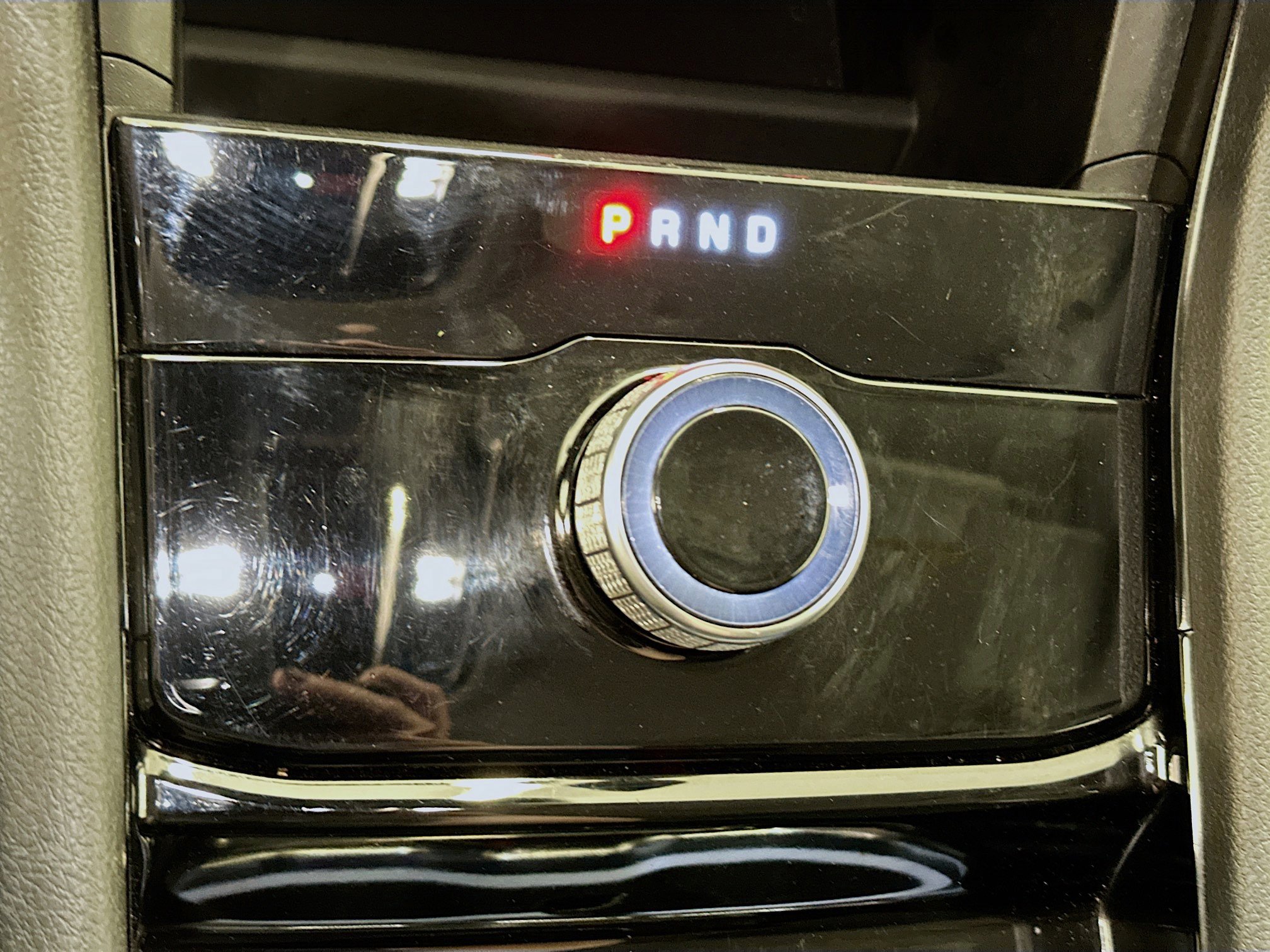 Used 2023 Jeep Grand Cherokee Laredo image 24