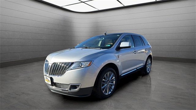 Used 2011 Lincoln MKX AWD w/ 102A Rapid Spec Order Code image 5