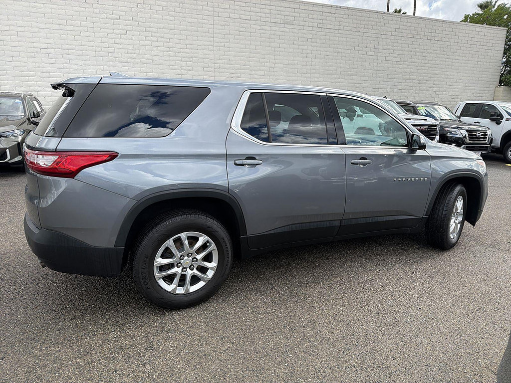 Used 2018 Chevrolet Traverse LS FWD image 4