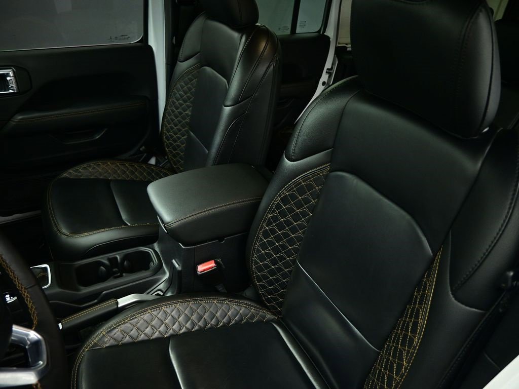 Used 2021 Jeep Wrangler Unlimited Sahara image 23