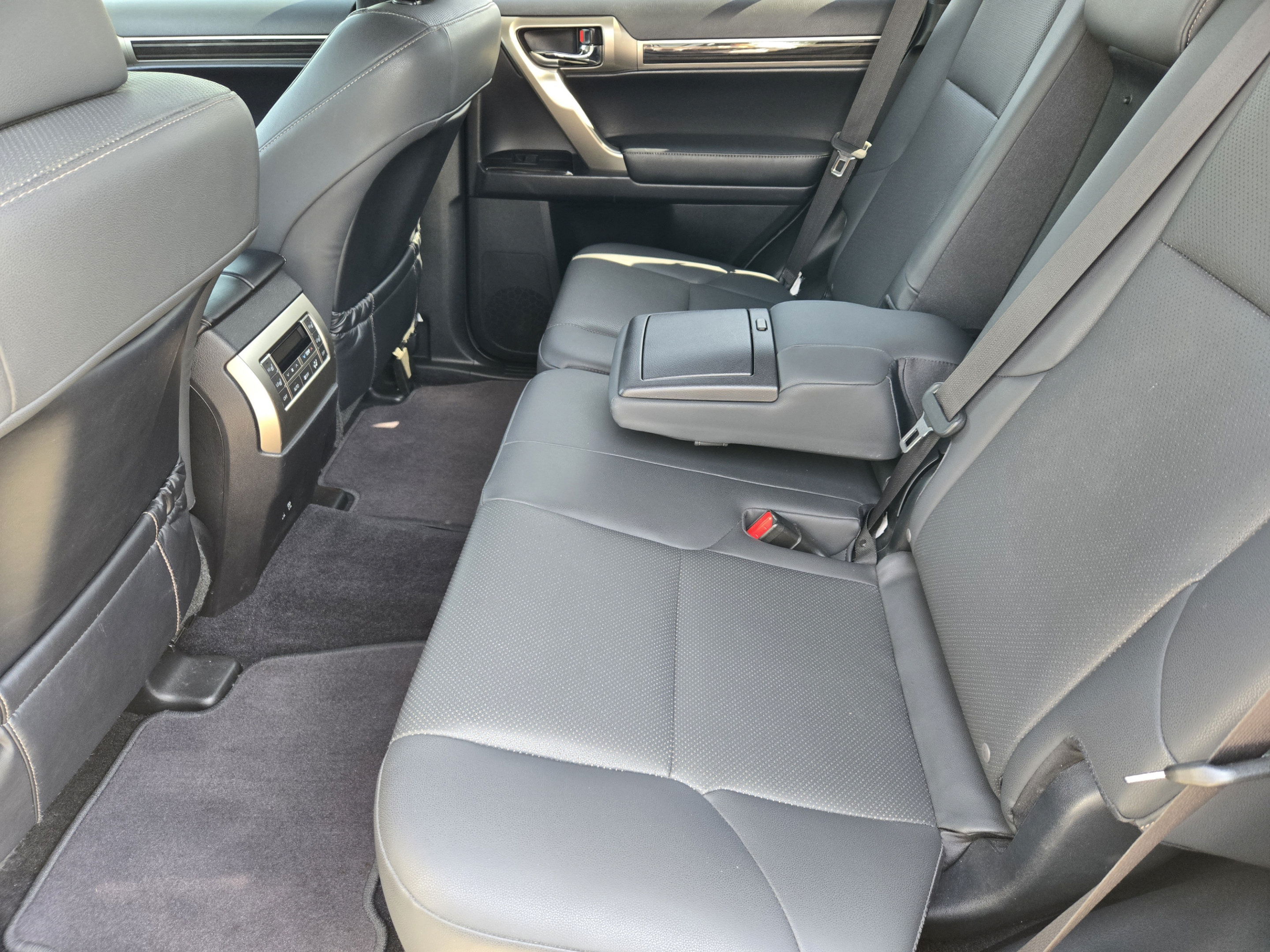 Used 2021 Lexus GX 460 Premium w/ Premium Package AWD/4WD image 28