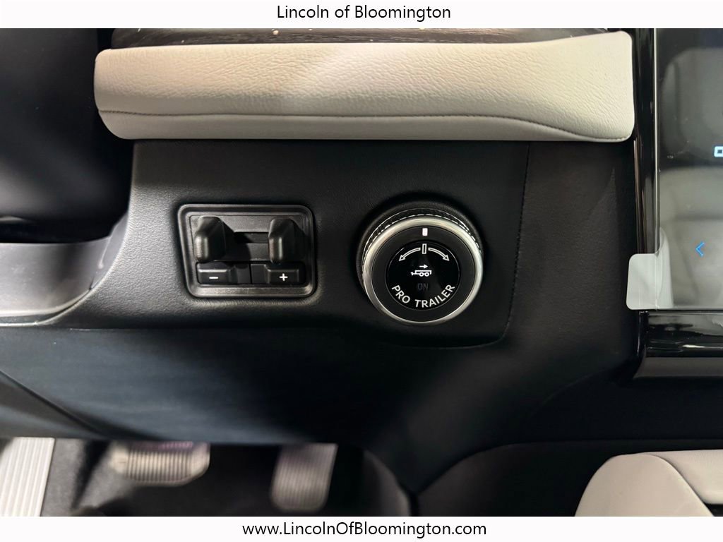 New 2025 Lincoln Navigator L Black Label image 41