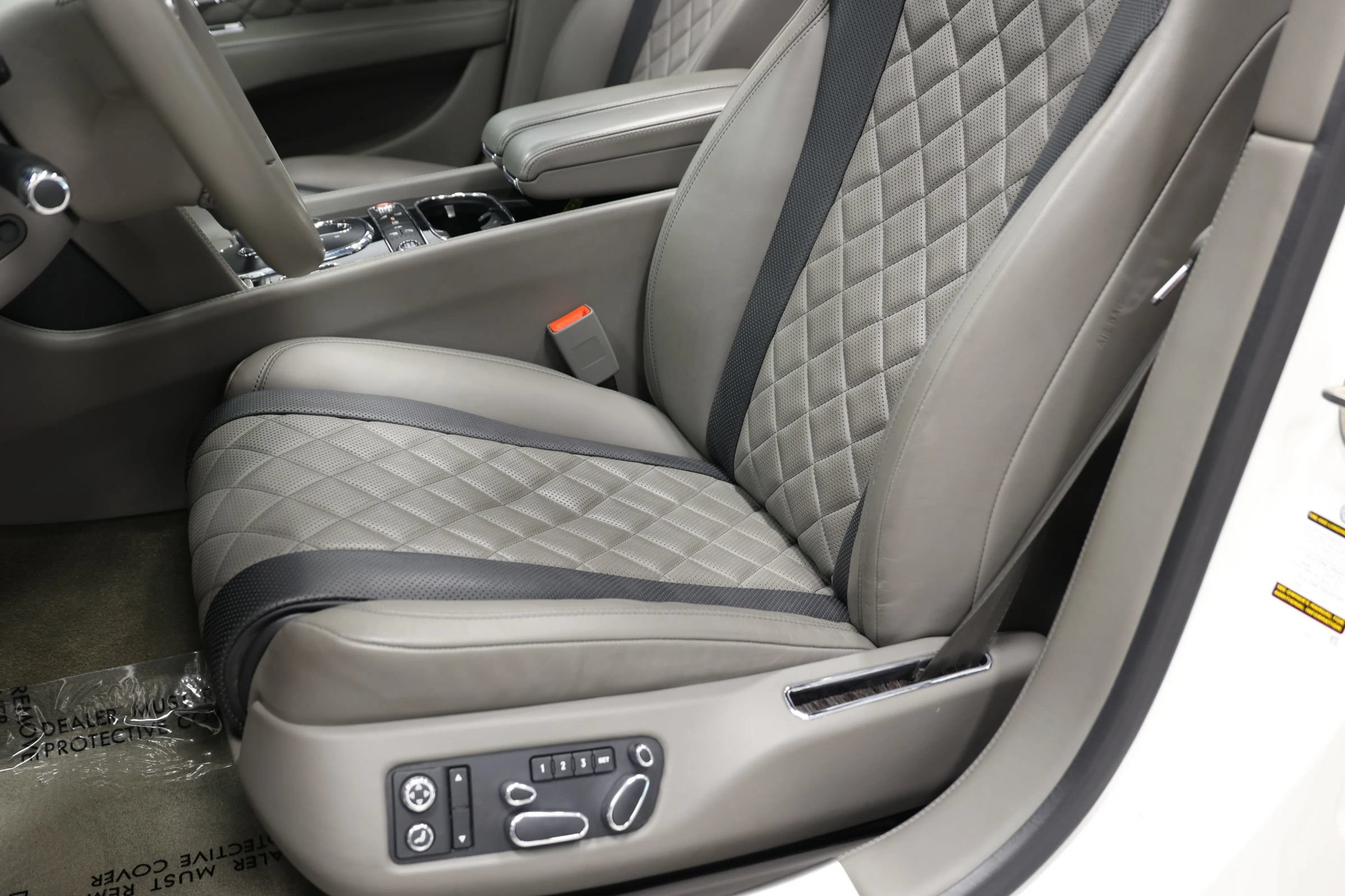 Used 2018 Bentley Flying Spur S W12 AWD/4WD image 21